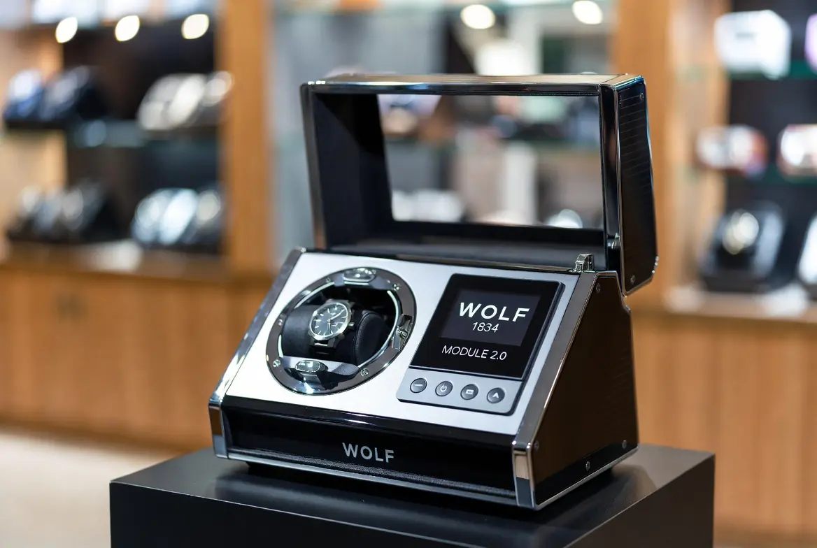How Does a Wolf Watch Winder Work