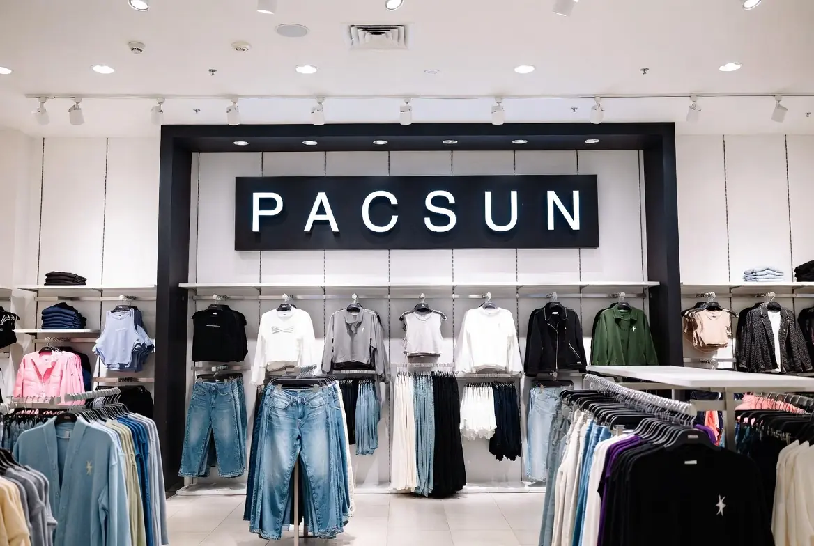 is pacsun a fast fashion brand
