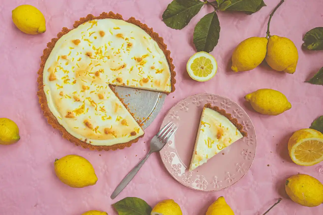7 Secrets to the Perfect Old Fashioned Lemon Cake Recipe